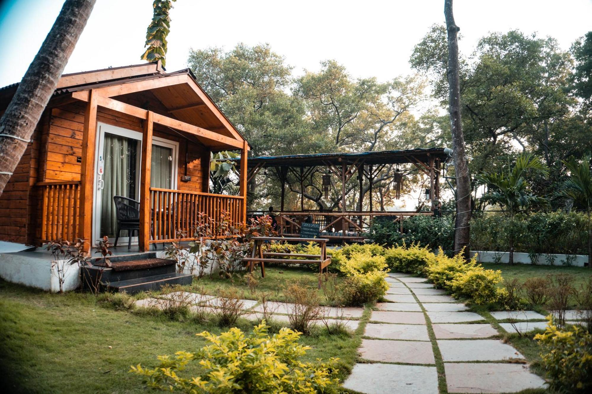 Tranquill Riverside Luxury Cottages With Bathtub, Candolim Exterior foto