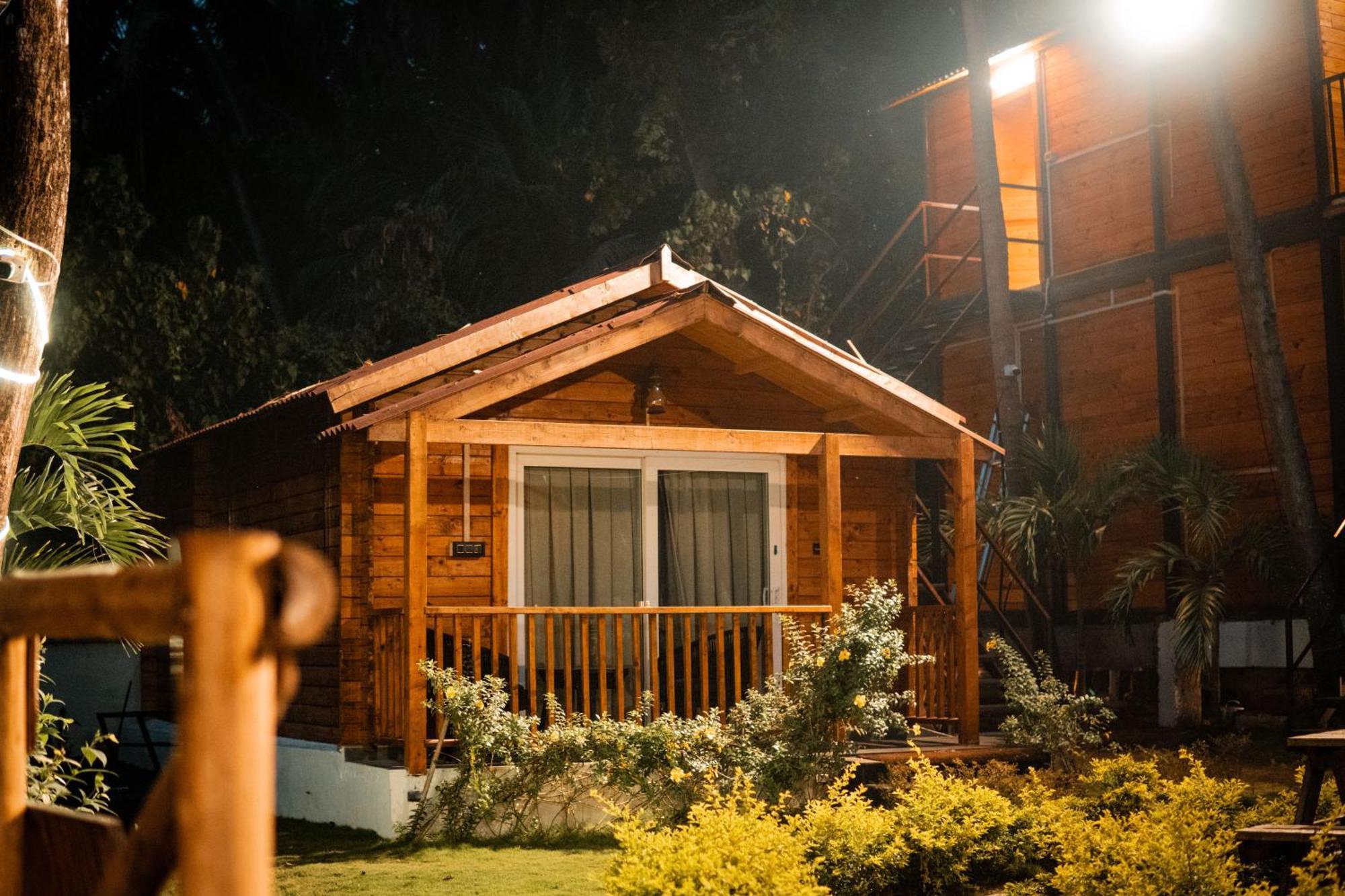 Tranquill Riverside Luxury Cottages With Bathtub, Candolim Exterior foto